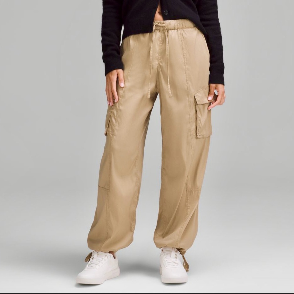 Women's Tan Cargo Pants